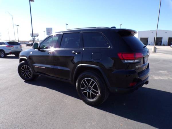 2019 Jeep Grand Cherokee Trailhawk - - by dealer for sale in Brownwood, TX – photo 4