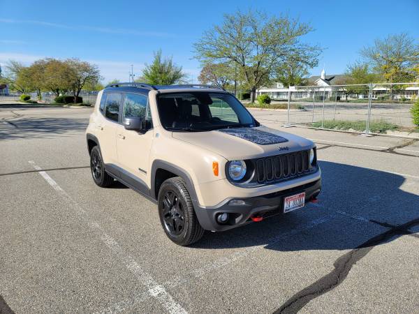 2017 Jeep Renegade DesertHawk, 4x4, loaded - - by for sale in Burley, ID – photo 2