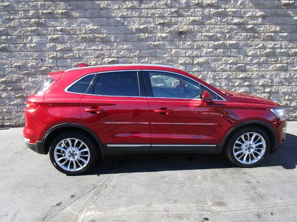 2017 Lincoln MKC Reserve FWD - - by dealer - vehicle for sale in Hales Corners, WI – photo 7