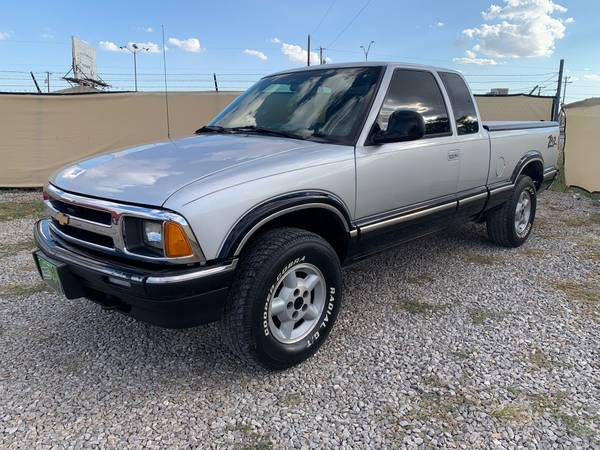 1996 Chevrolet S-10 LS 4x4 ZR-2 Clean title/Carfax - cars & for sale in El Paso, TX – photo 3