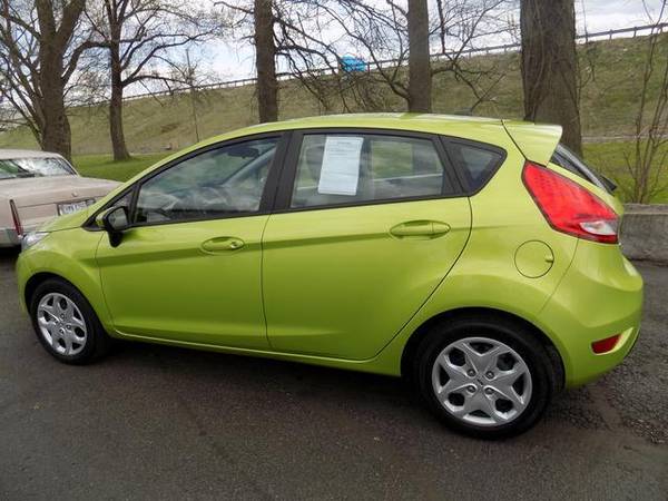 2011 Ford Fiesta 5dr HB SE - - by dealer - vehicle for sale in Norton, OH – photo 5