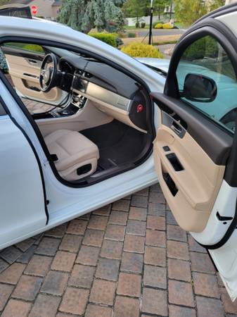 2018 Jaguar XF 35t AWD - 14, 820 MILES - ORIGINAL PRIVATE OWNER - cars for sale in Marlboro, NJ – photo 8
