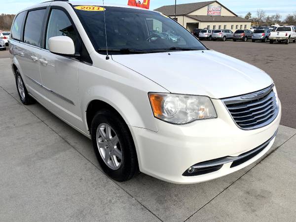 2011 Chrysler Town & Country 4dr Wgn Touring - cars & trucks - by... for sale in Chesaning, MI – photo 2