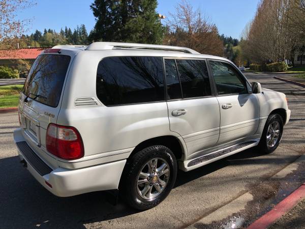 2004 Lexus LX470 4WD - Navigation, Low Miles, Clean title, 3rd Row for sale in Kirkland, WA – photo 5