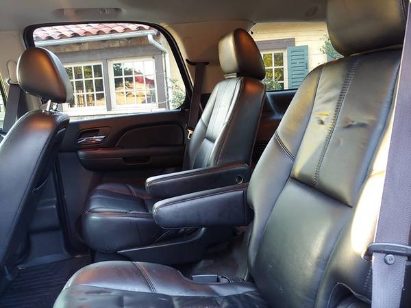 2011 CHEVROLET TAHOE LT LEATHER LOADED! 3RD ROW! DVD! ACCIDENT FREE! for sale in Norman, TX – photo 8
