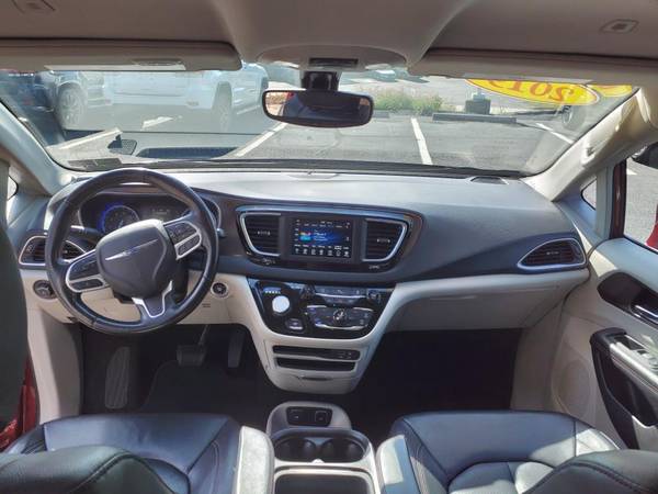 2019 Chrysler Pacifica Touring L - - by dealer for sale in Gibsonia, PA – photo 11