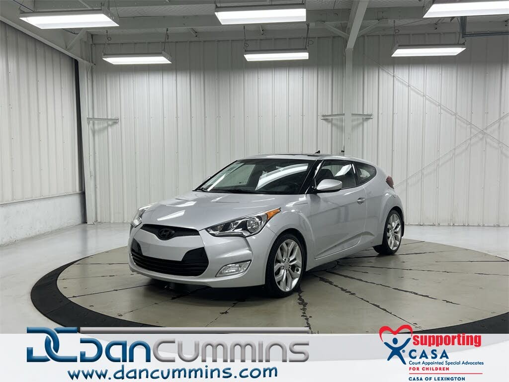 2015 Hyundai Veloster FWD for sale in Paris , KY