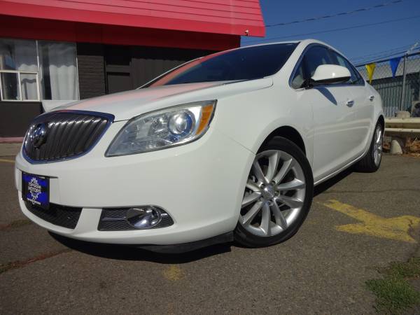 2013 BUICK VERANO LEATHER I4, NAVIGATION, BACKUP CAMERA, LOW MILES!... for sale in Union Gap, WA