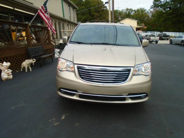 2015 Chrysler Town Country Touring for sale in Morgantown, KY – photo 2