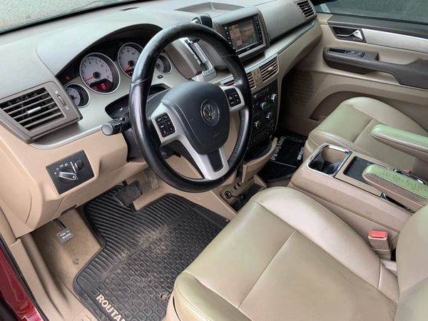 2012 Volkswagen Routan SE 4dr Mini Van w/ RSE 100% CREDIT APPROVAL! for sale in TAMPA, FL – photo 10