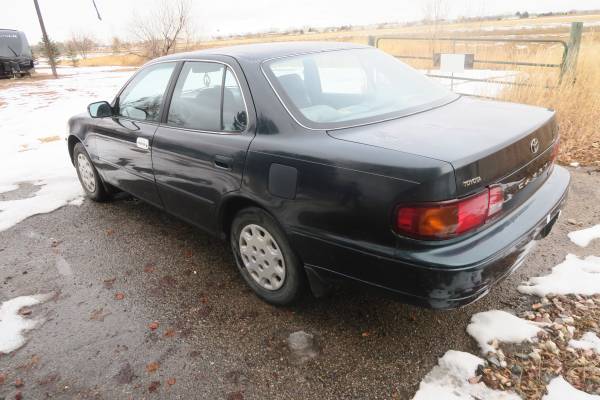 1995 Toyota Camry LE Sedan 4D for sale in Fort Collins, CO – photo 4