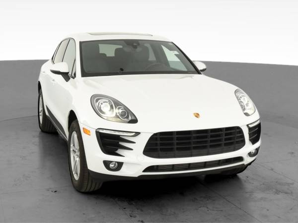 2018 Porsche Macan Sport Utility 4D suv White - FINANCE ONLINE -... for sale in South Bend, IN – photo 16