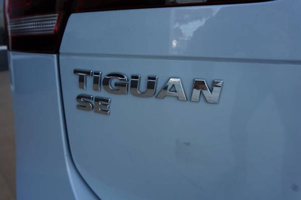 2018 VW Volkswagen Tiguan SE hatchback White for sale in New Smyrna Beach, FL – photo 13