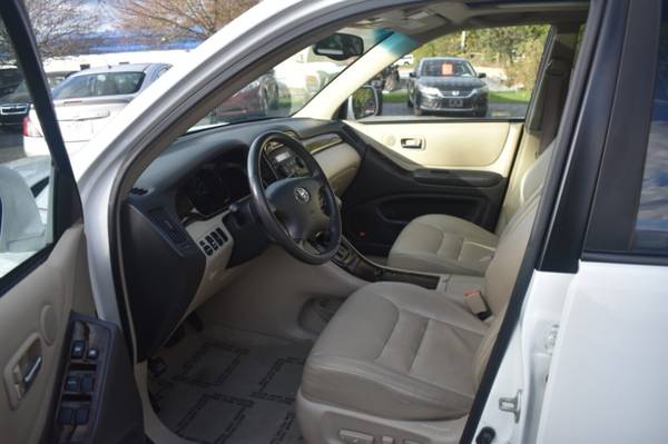 2002 Toyota Highlander V6 4WD for sale in Hales Corners, WI – photo 10