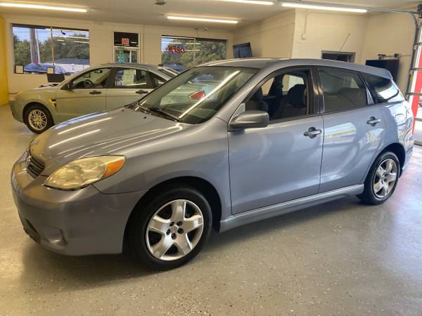 2006 Toyota Matrix XR - - by dealer - vehicle for sale in Louisville, KY