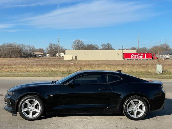 2016 Chevrolet Camaro 1LT Coupe - - by dealer for sale in Harrisonville, MO – photo 7