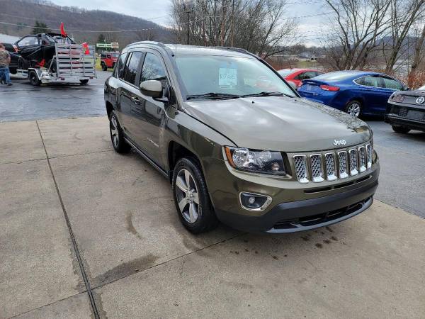 2016 Jeep Compass High Altitude 4x4 4dr SUV EVERYONE IS APPROVED! for sale in Vandergrift, PA – photo 2