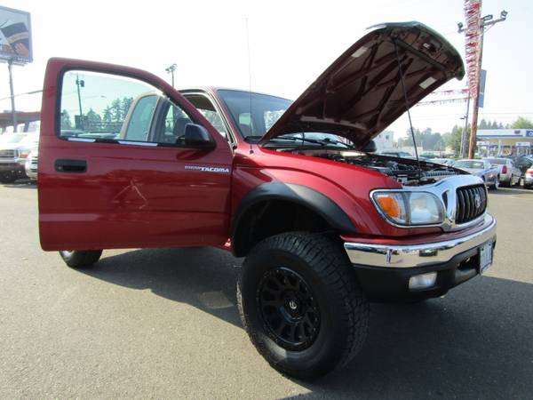 2004 Toyota Tacoma XtraCab Manual 4X4 BURGANDY LIFTED WHEELED UP for sale in Milwaukie, OR – photo 22