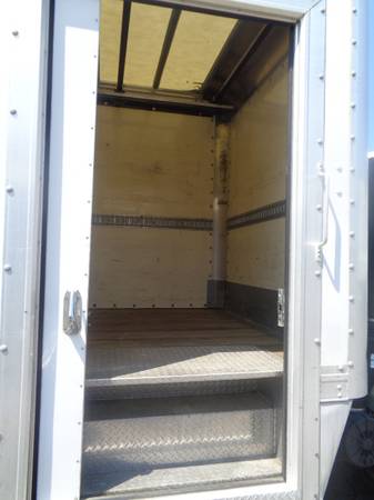 2016 Isuzu Nqr Box Truck Side Door for sale in Boston, MA – photo 18