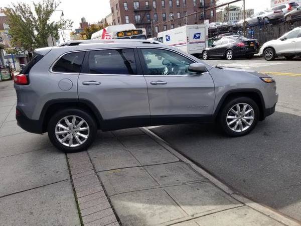 2016 *Jeep* *Cherokee* *4WD 4dr Limited* Billet Silv for sale in Brooklyn, NY – photo 7