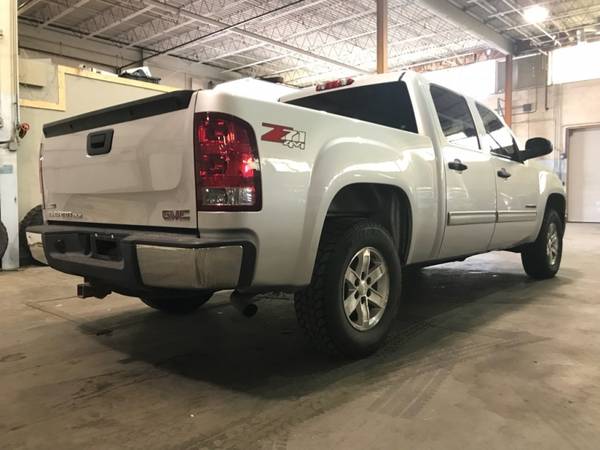 2010 GMC Sierra 1500 4x4 Flex Fuel Z71,114k miles,We take all trades for sale in Cleveland, OH – photo 10