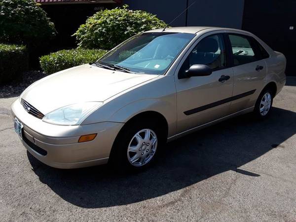 2000 Ford Focus LX 4dr Sedan for sale in Milwaukie, OR – photo 2