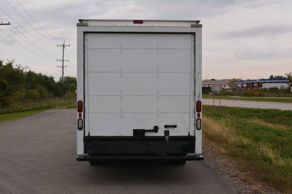 2012 GMC 3500 12ft Box Truck for sale in Cedar Rapids, IA – photo 6