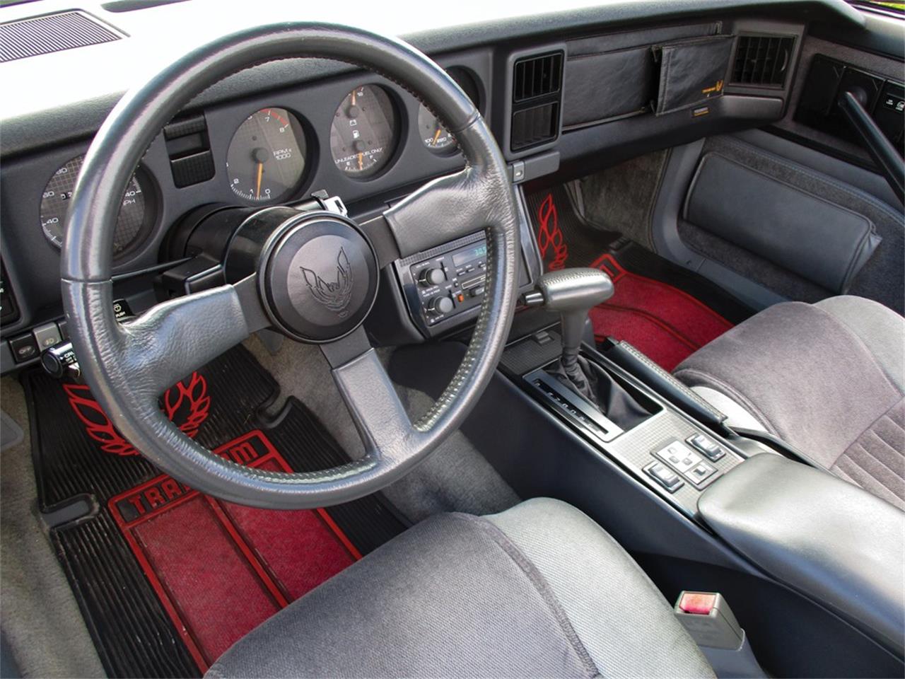 For Sale at Auction: 1986 Pontiac Firebird Trans Am for sale in Auburn, IN – photo 4