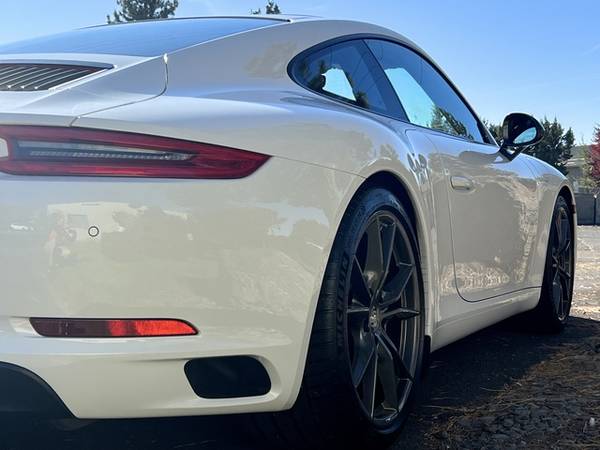 2018 Porsche 911 Carrera T Coupe, Sport Chrono, Like New - cars & for sale in Bend, OR – photo 7