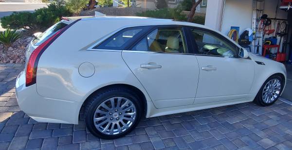 Cadillac CTS Sports Wagon Premium for sale in Boulder City, NV