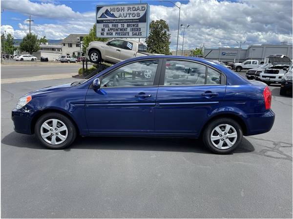 2009 Hyundai Accent - - by dealer - vehicle automotive for sale in Medford, OR – photo 2