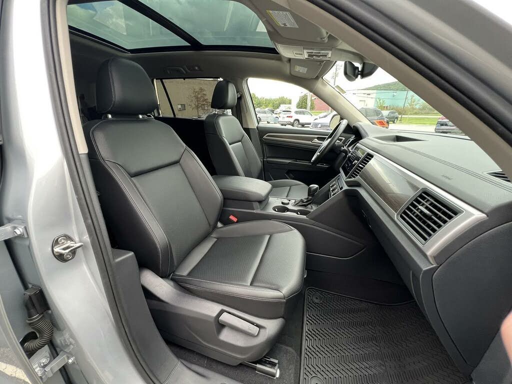 2019 Volkswagen Atlas SE 4Motion AWD with Technology R-Line for sale in Keene, NH – photo 11