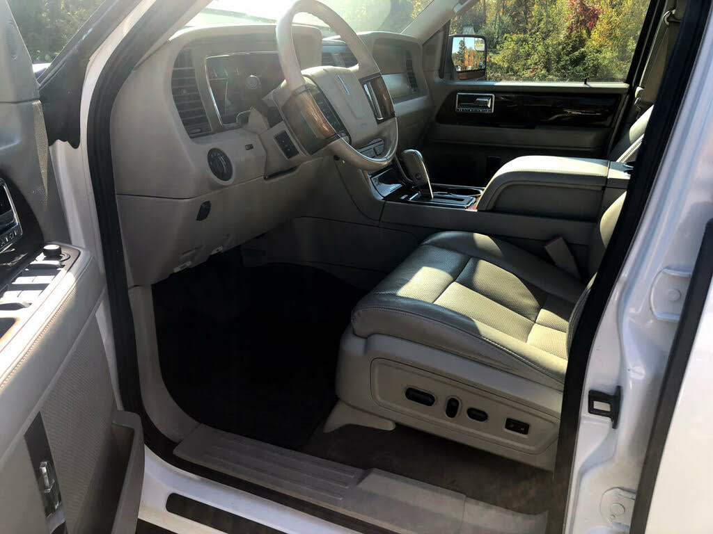 2014 Lincoln Navigator L 4WD for sale in Other, NH – photo 5