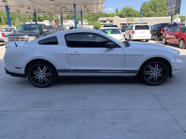 ★★★ 2012 Ford Mustang Premium / Black Leather / ONLY 96k Miles! ★★★... for sale in Grand Forks, MN – photo 5