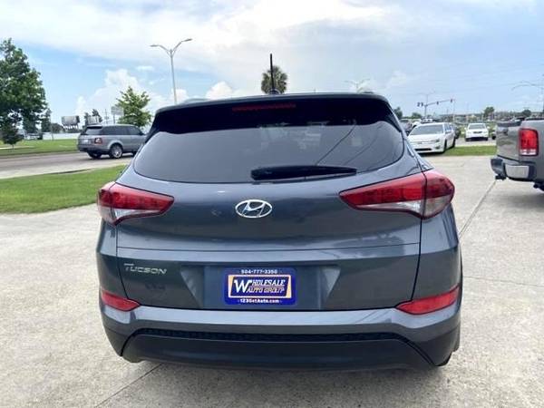 2017 Hyundai Tucson SE - EVERYBODY RIDES! - - by for sale in Metairie, LA – photo 4