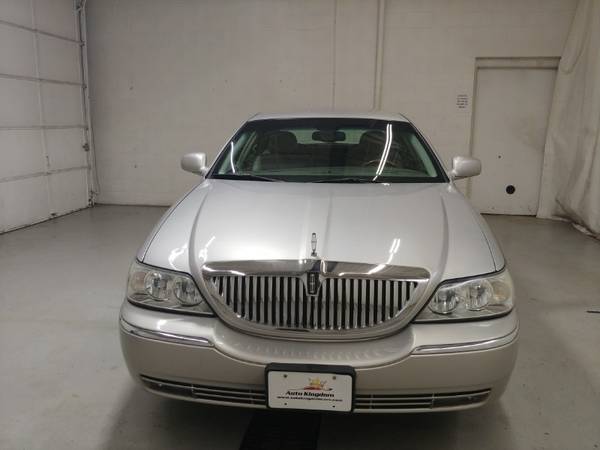 2003 Lincoln Town Car Cartier for sale in Blaine, MN – photo 2