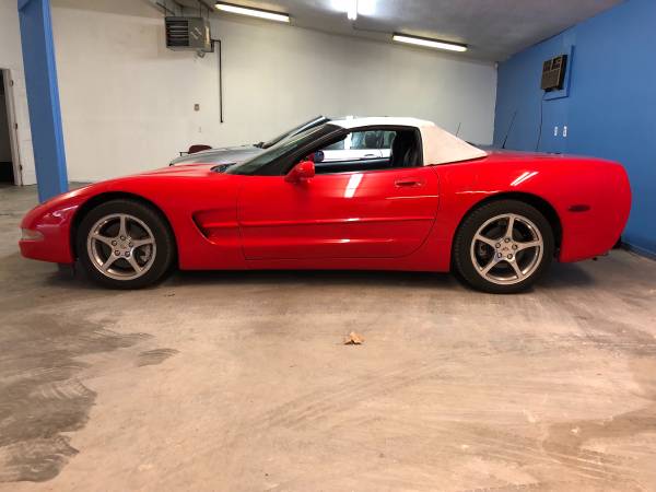 ******* CONVERTIBLE CHEVY CORVETTE ******* for sale in Derry, MA