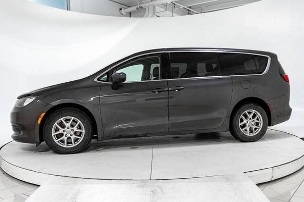 2017 Chrysler Pacifica LX 4dr Wagon Granite Cr for sale in Richfield, MN – photo 6
