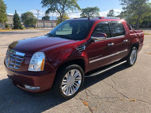 2009 CADILLAC ESCALADE EXT 4x4 for sale in Naujaat, RI