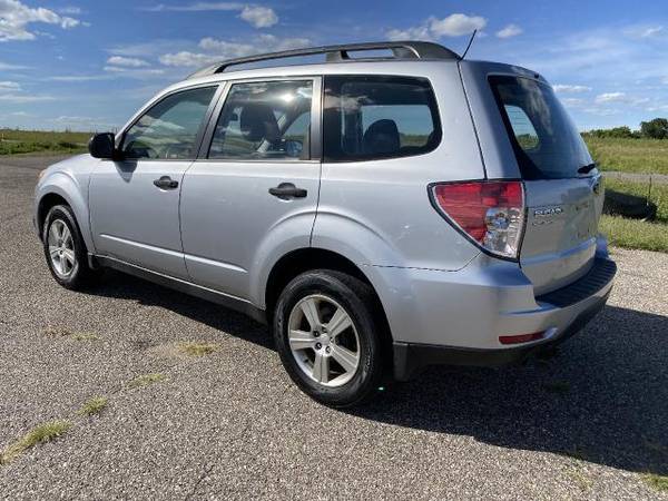 2013 Subaru Forester 4dr Auto 2.5X - cars & trucks - by dealer -... for sale in Shakopee, MN – photo 3