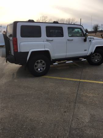 ****** 2006 H3 Hummer 1 owner Beautiful!!!!!!!!!! for sale in Woodstock, IL – photo 2
