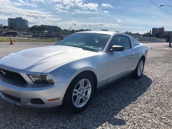 Ford Mustang 2011 V6 for sale in Erie, PA – photo 3