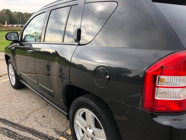 Dependable! 2010 Jeep Compass! Great Price! for sale in Ortonville, OH – photo 10