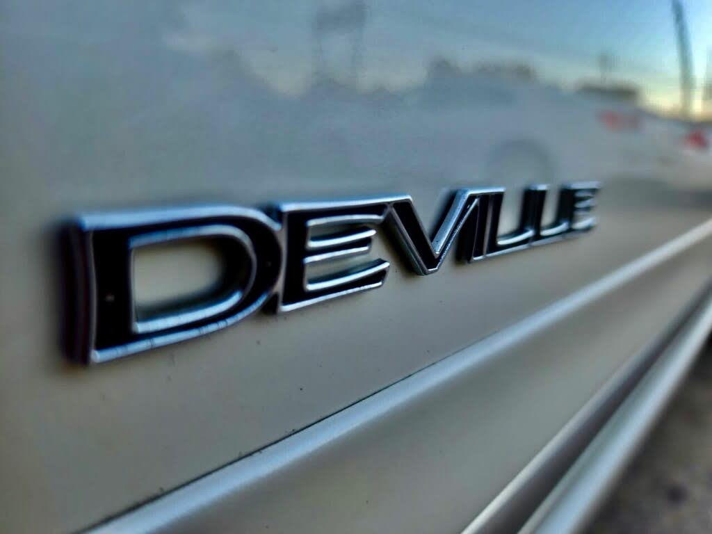 1998 Cadillac DeVille Sedan FWD for sale in Gainesville, GA – photo 18
