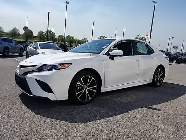 2020 Toyota Camry SE - - by dealer - vehicle for sale in Clanton, AL – photo 4