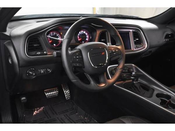 2017 Dodge Challenger coupe SXT Plus $466.04 PER MONTH! for sale in Rockford, IL – photo 4