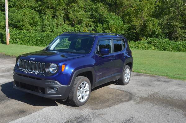 2018 JEEP RENEGADE LATITUDE 4X4 AUTO ONLY 14000 MILES HEATED SEATS for sale in Mc Kee, KY