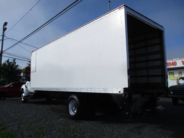 2015 Ford F-750 26 FOOT BOX CUMMINGS DIESEL NON-CDL - cars for sale in south amboy, VT – photo 4