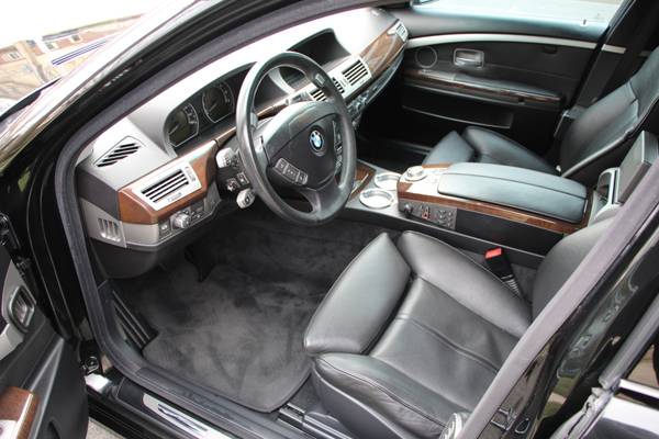 2006 BMW 750LI SPORT WOW CAR ONLY 64K MLS MINT LOADED WE FINANCE TRADE for sale in Brooklyn, NY – photo 10