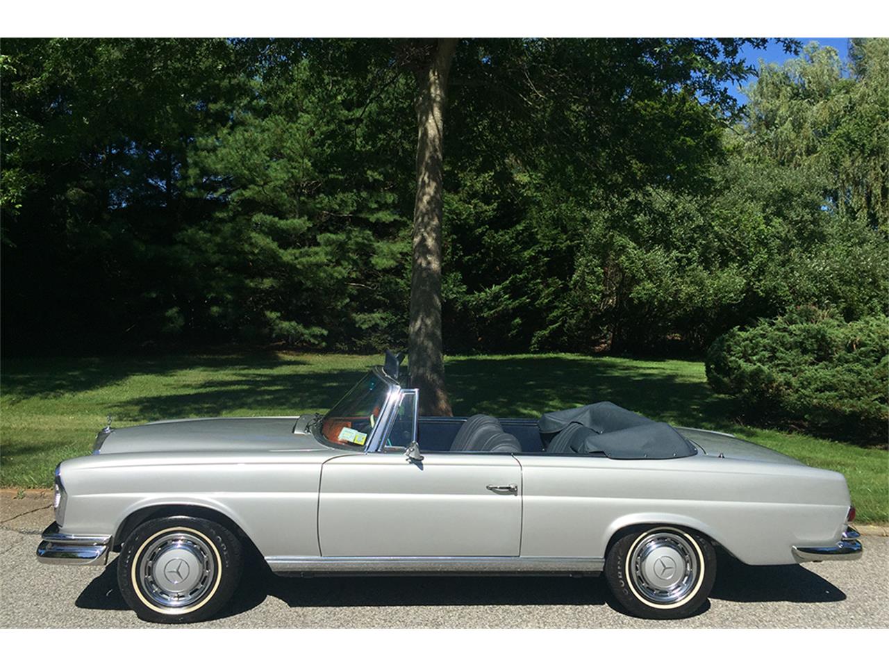 1967 Mercedes-Benz 250SE for sale in Southampton, NY – photo 10